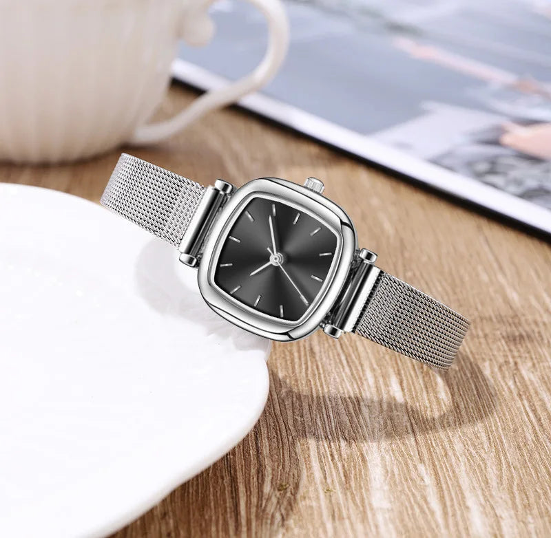 New Square Watch Women Retro Fashion Ladies Quartz Wrist Watch Student Simplified Netbelt Watch Relojes Para Mujer Montre